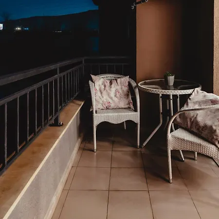 Elegant Living 1 Sofya