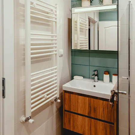 Elegant Living 1